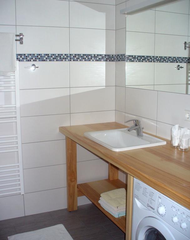 Mitschighof - Apartments Und Pension - Heidis-Welt, Mitschig Hermagor-Pressegger See Room photo