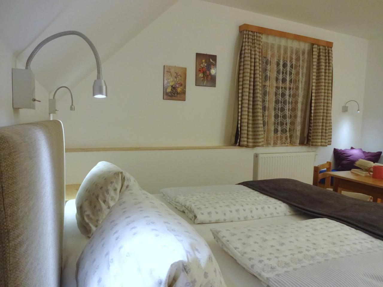 Mitschighof - Apartments Und Pension - Heidis-Welt, Mitschig Hermagor-Pressegger See Exterior photo